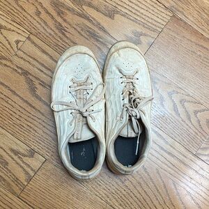 Mizuno Tan Athletic Shoes